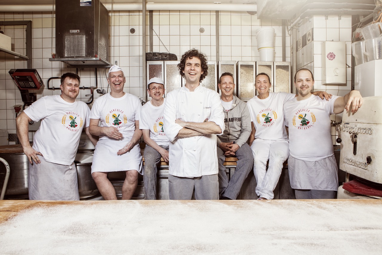 Das Hercules-Team in der Backstube in Düsseldorf